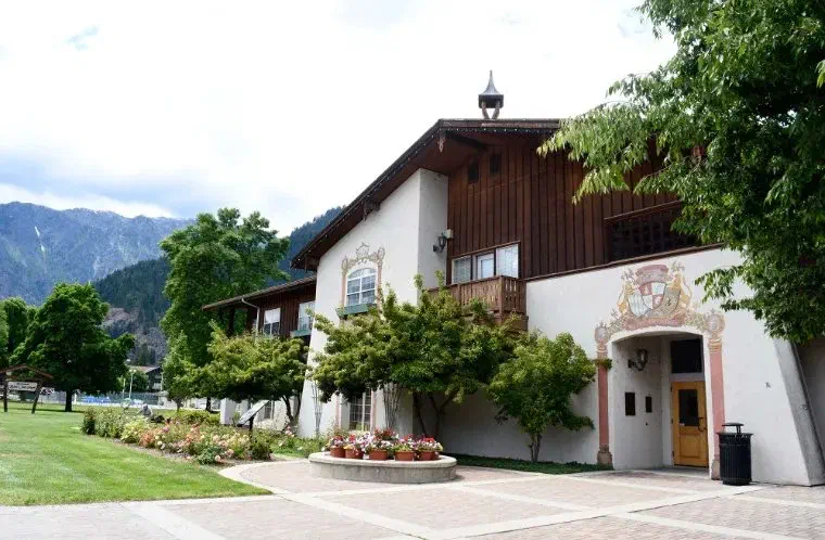 Leavenworth Library Exterior